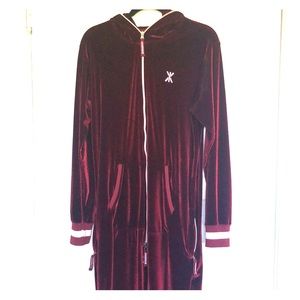 Original onepiece maroon velour